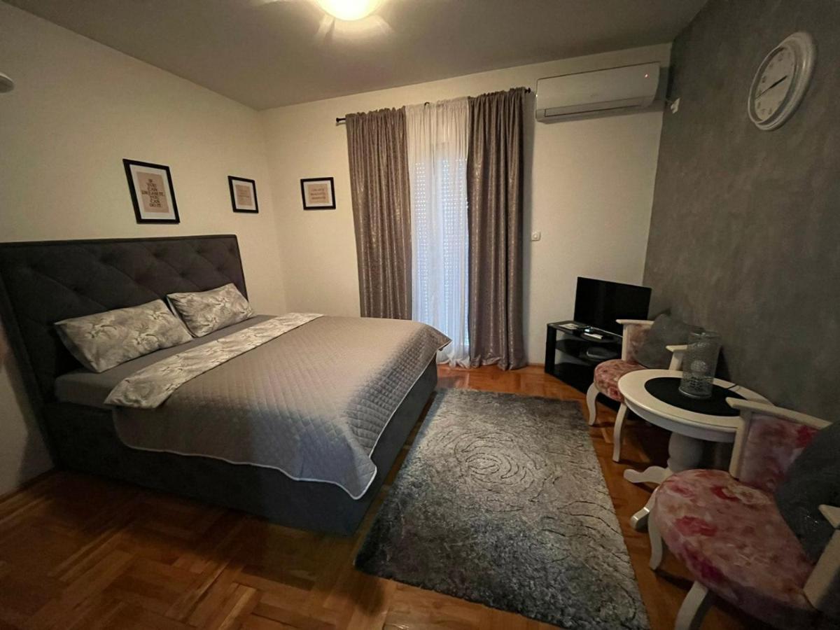 Studio Place 8 Podgorica Extérieur photo