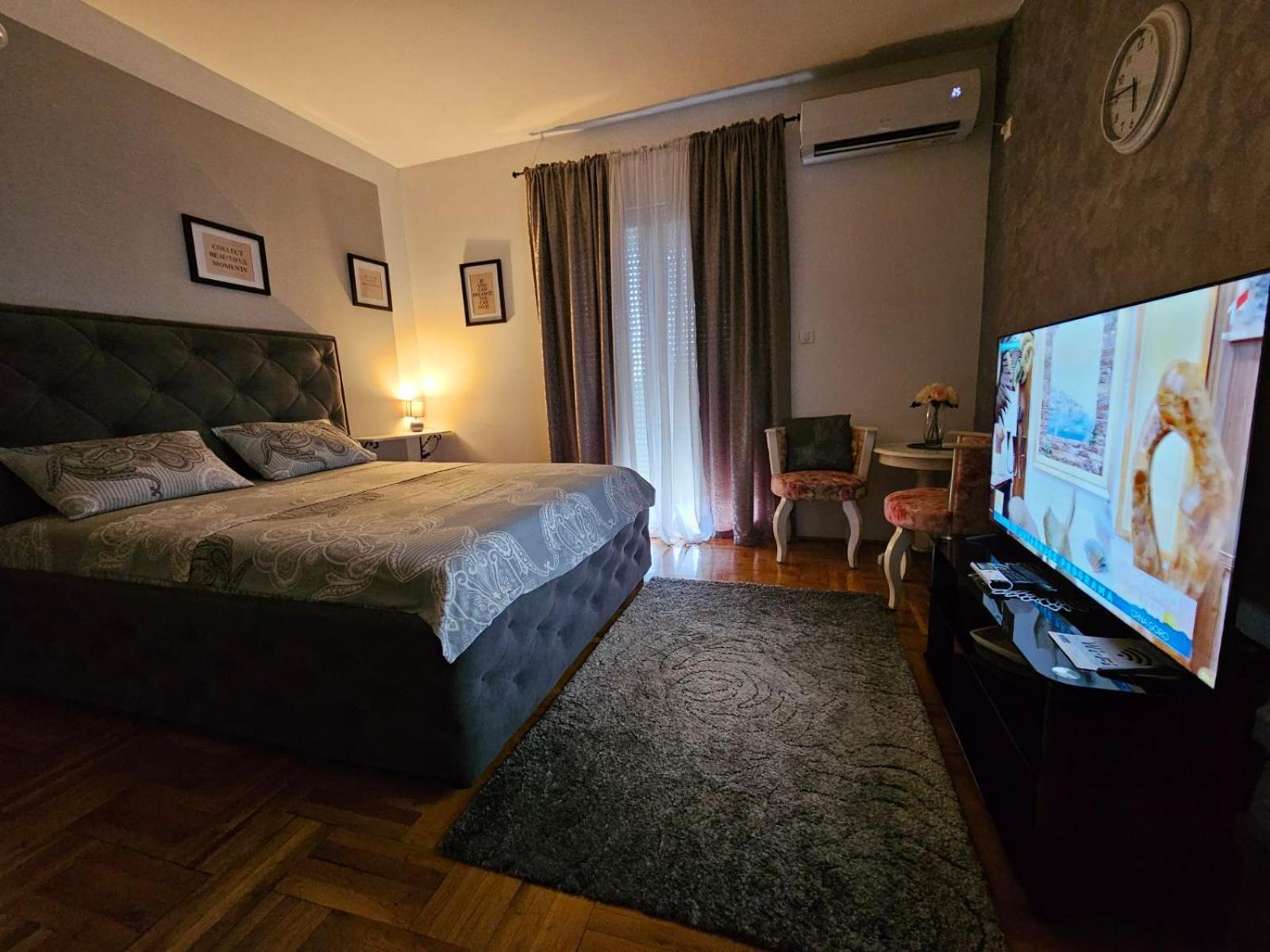 Studio Place 8 Podgorica Extérieur photo